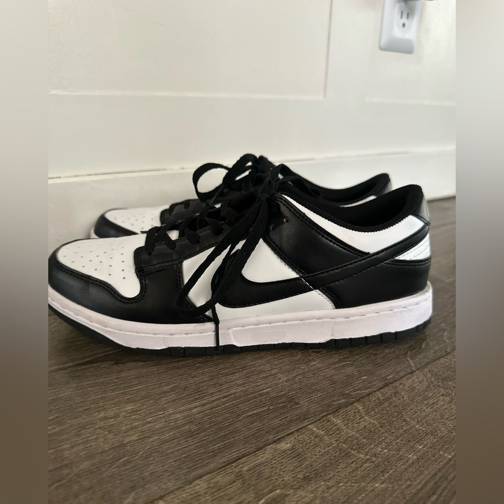 Nike Women's Dunk Low Sneakers